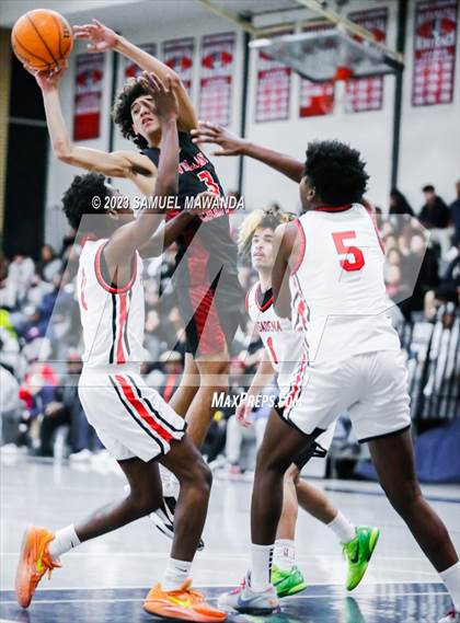 Thumbnail 1 in Pasadena vs Village Christian (21st Annual Rose City Roundball Classic Semi Final) photogallery.