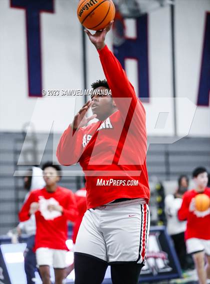 Thumbnail 2 in Pasadena vs Village Christian (21st Annual Rose City Roundball Classic Semi Final) photogallery.