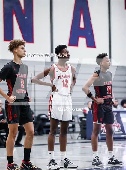Thumbnail 3 in Pasadena vs Village Christian (21st Annual Rose City Roundball Classic Semi Final) photogallery.