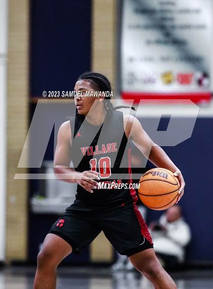 Thumbnail 2 in Pasadena vs Village Christian (21st Annual Rose City Roundball Classic Semi Final) photogallery.