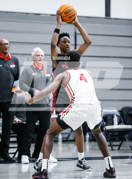 Thumbnail 1 in Pasadena vs Village Christian (21st Annual Rose City Roundball Classic Semi Final) photogallery.