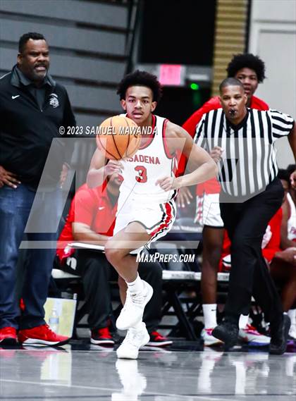 Thumbnail 3 in Pasadena vs Village Christian (21st Annual Rose City Roundball Classic Semi Final) photogallery.