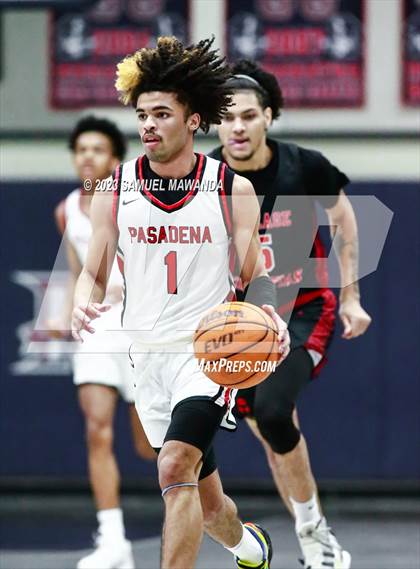 Thumbnail 3 in Pasadena vs Village Christian (21st Annual Rose City Roundball Classic Semi Final) photogallery.