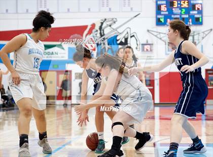 Thumbnail 1 in Carlmont @ Hillsdale photogallery.