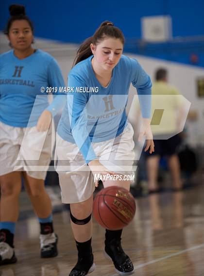 Thumbnail 1 in Carlmont @ Hillsdale photogallery.