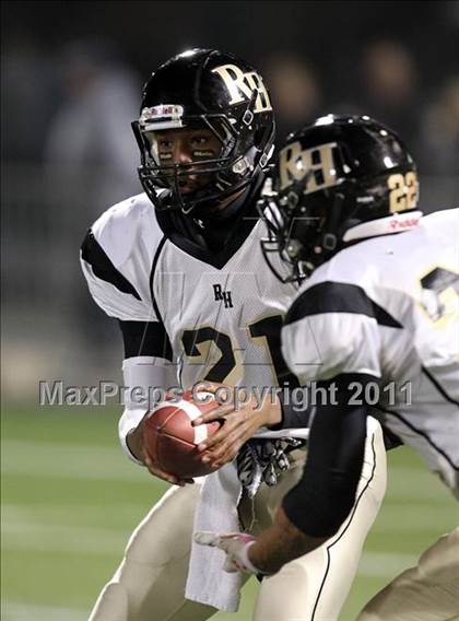 Thumbnail 3 in Rush-Henrietta vs. Mendon/Sutherland (Section 5 Class A Final) photogallery.