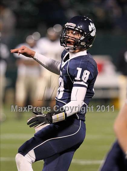 Thumbnail 3 in Rush-Henrietta vs. Mendon/Sutherland (Section 5 Class A Final) photogallery.