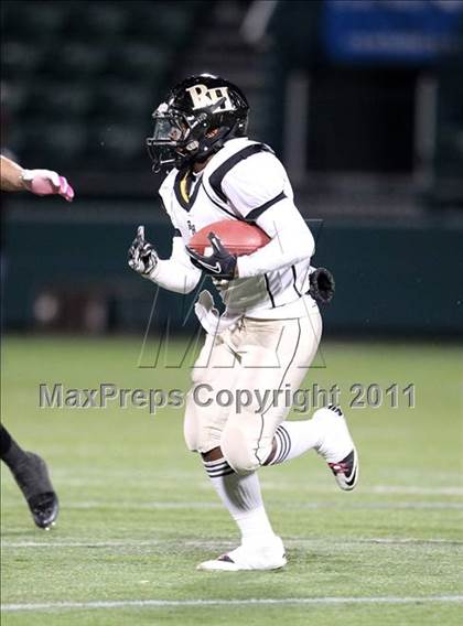 Thumbnail 3 in Rush-Henrietta vs. Mendon/Sutherland (Section 5 Class A Final) photogallery.