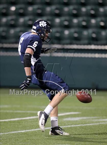 Thumbnail 3 in Rush-Henrietta vs. Mendon/Sutherland (Section 5 Class A Final) photogallery.