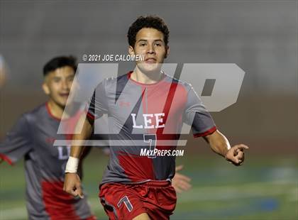 Thumbnail 3 in Lee [Robert E.] vs Vandegrift (UIL 6A Region 4 Area) photogallery.