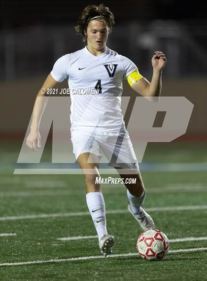 Thumbnail 3 in Lee [Robert E.] vs Vandegrift (UIL 6A Region 4 Area) photogallery.