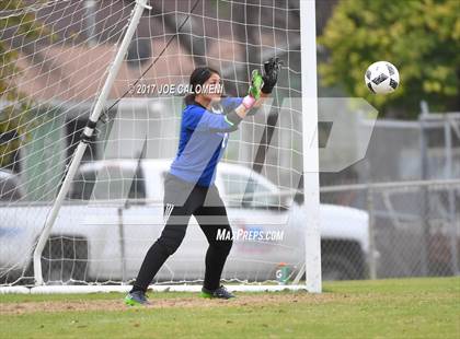 Thumbnail 1 in Winn vs Lee [Robert E.] (SAISD Invitational Tournament) photogallery.