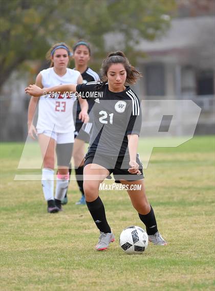 Thumbnail 1 in Winn vs Lee [Robert E.] (SAISD Invitational Tournament) photogallery.