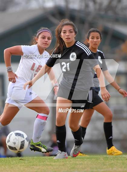 Thumbnail 1 in Winn vs Lee [Robert E.] (SAISD Invitational Tournament) photogallery.