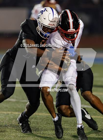 Thumbnail 2 in Lawndale @ Culver City photogallery.