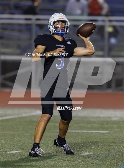 Thumbnail 3 in Lawndale @ Culver City photogallery.