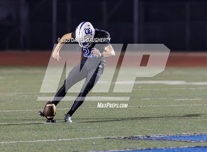 Thumbnail 2 in Lawndale @ Culver City photogallery.