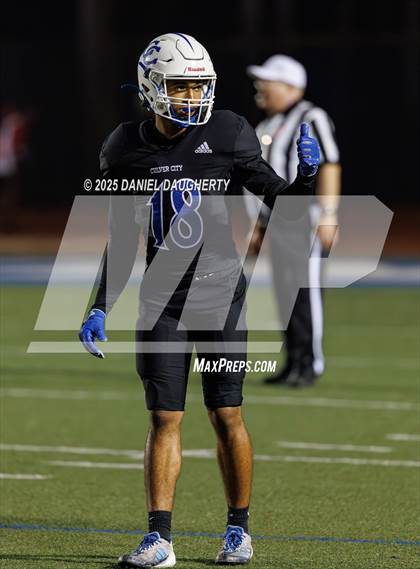 Thumbnail 1 in Lawndale @ Culver City photogallery.