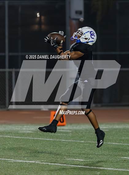 Thumbnail 1 in Lawndale @ Culver City photogallery.