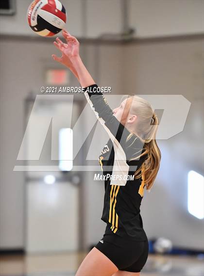 Thumbnail 1 in Incarnate Word Academy @ St. Agnes Academy photogallery.