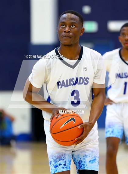 Thumbnail 1 in Palisades vs. Narbonne (CIF LAC D1 Finals) photogallery.