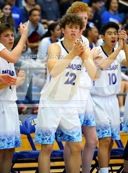 Thumbnail 2 in Palisades vs. Narbonne (CIF LAC D1 Finals) photogallery.
