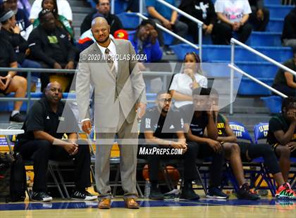 Thumbnail 2 in Palisades vs. Narbonne (CIF LAC D1 Finals) photogallery.