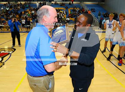 Thumbnail 2 in Palisades vs. Narbonne (CIF LAC D1 Finals) photogallery.