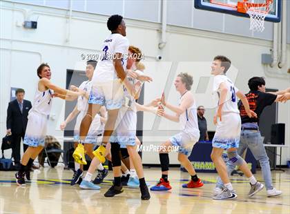 Thumbnail 2 in Palisades vs. Narbonne (CIF LAC D1 Finals) photogallery.
