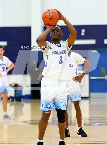 Thumbnail 3 in Palisades vs. Narbonne (CIF LAC D1 Finals) photogallery.