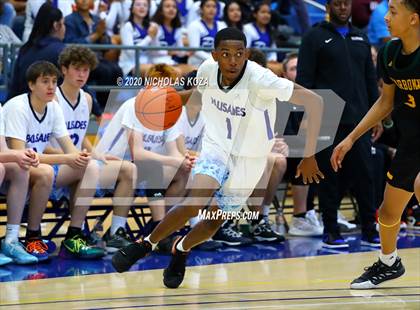 Thumbnail 3 in Palisades vs. Narbonne (CIF LAC D1 Finals) photogallery.