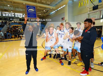 Thumbnail 1 in Palisades vs. Narbonne (CIF LAC D1 Finals) photogallery.