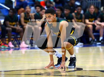 Thumbnail 1 in Palisades vs. Narbonne (CIF LAC D1 Finals) photogallery.