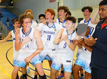 Thumbnail 2 in Palisades vs. Narbonne (CIF LAC D1 Finals) photogallery.