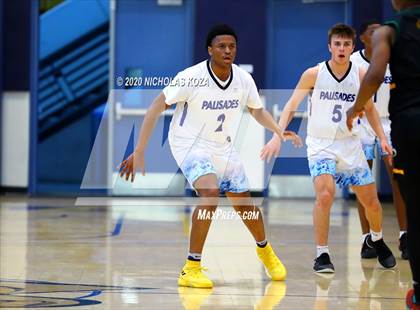 Thumbnail 3 in Palisades vs. Narbonne (CIF LAC D1 Finals) photogallery.