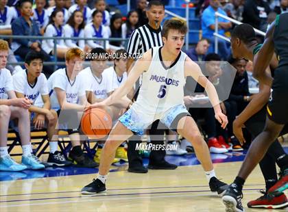 Thumbnail 2 in Palisades vs. Narbonne (CIF LAC D1 Finals) photogallery.