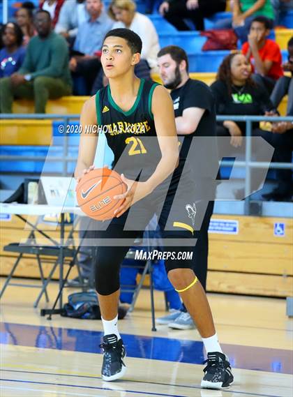 Thumbnail 1 in Palisades vs. Narbonne (CIF LAC D1 Finals) photogallery.