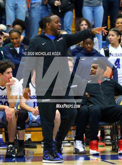 Thumbnail 1 in Palisades vs. Narbonne (CIF LAC D1 Finals) photogallery.