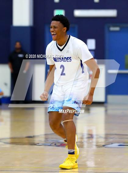 Thumbnail 2 in Palisades vs. Narbonne (CIF LAC D1 Finals) photogallery.