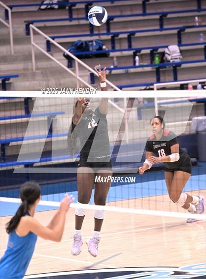 Thumbnail 2 in Cardinal Newman vs. Oceanside Collegiate Academy (Dorman Tournament of Champions) photogallery.