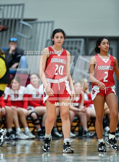 Thumbnail 2 in Dardanelle vs Gentry (AAA 4A-North Regional first round) photogallery.