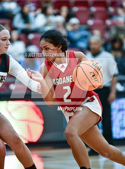 Thumbnail 2 in Dardanelle vs Gentry (AAA 4A-North Regional first round) photogallery.