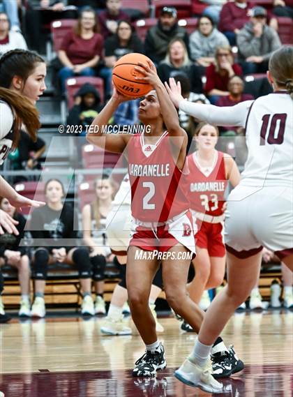 Thumbnail 1 in Dardanelle vs Gentry (AAA 4A-North Regional first round) photogallery.