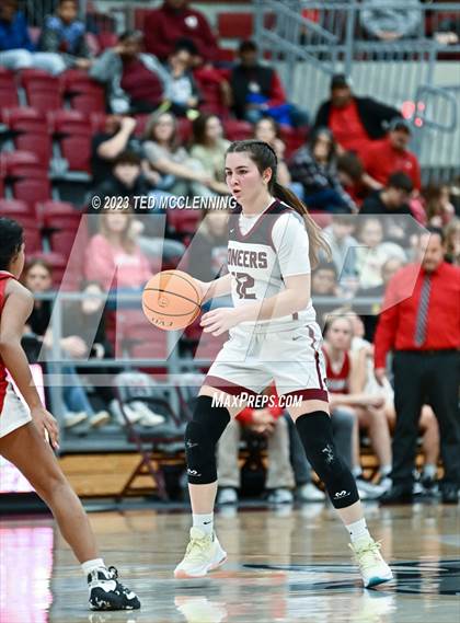 Thumbnail 2 in Dardanelle vs Gentry (AAA 4A-North Regional first round) photogallery.