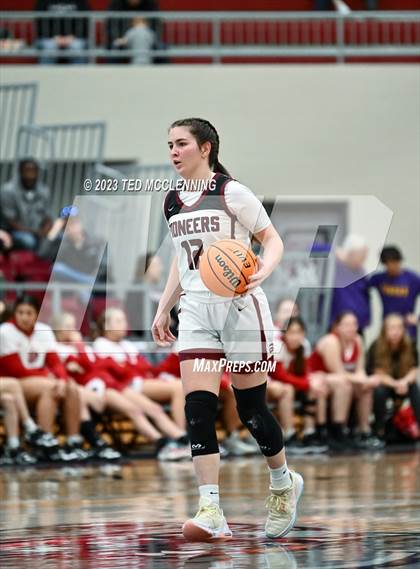 Thumbnail 1 in Dardanelle vs Gentry (AAA 4A-North Regional first round) photogallery.