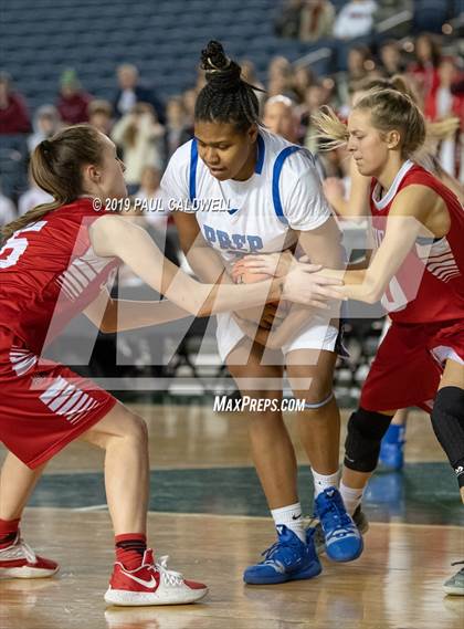 Thumbnail 2 in Seattle Prep vs. Snohomish (WIAA 3A First Round)  photogallery.