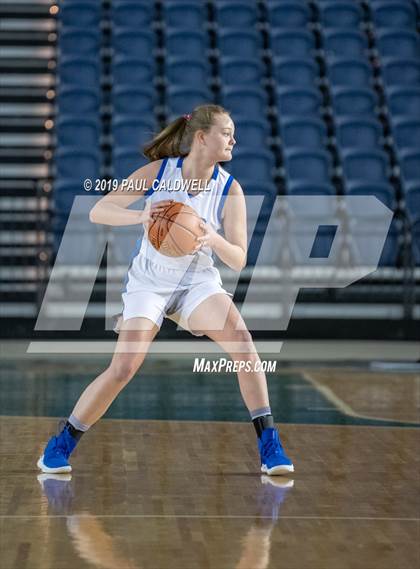 Thumbnail 1 in Seattle Prep vs. Snohomish (WIAA 3A First Round)  photogallery.