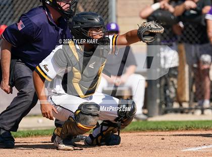 Thumbnail 3 in Brownsburg vs. Avon (IHSAA 4A Sectional 12 Semi-final) photogallery.