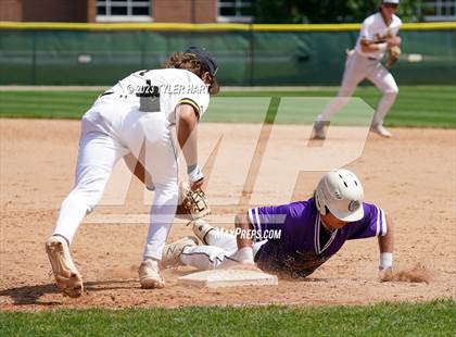 Thumbnail 3 in Brownsburg vs. Avon (IHSAA 4A Sectional 12 Semi-final) photogallery.