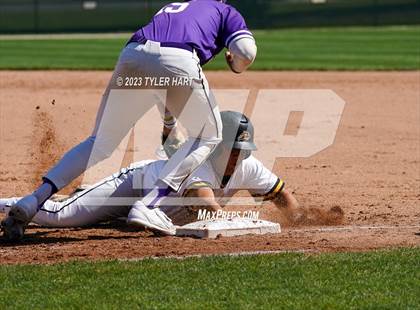 Thumbnail 3 in Brownsburg vs. Avon (IHSAA 4A Sectional 12 Semi-final) photogallery.